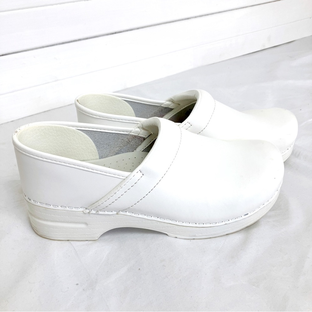 Dansko professional white box leather clogs nursing shoes orthopaedic 42